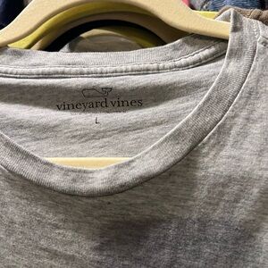 Vineyard Vines Men's Heather Gray Crewneck Tee